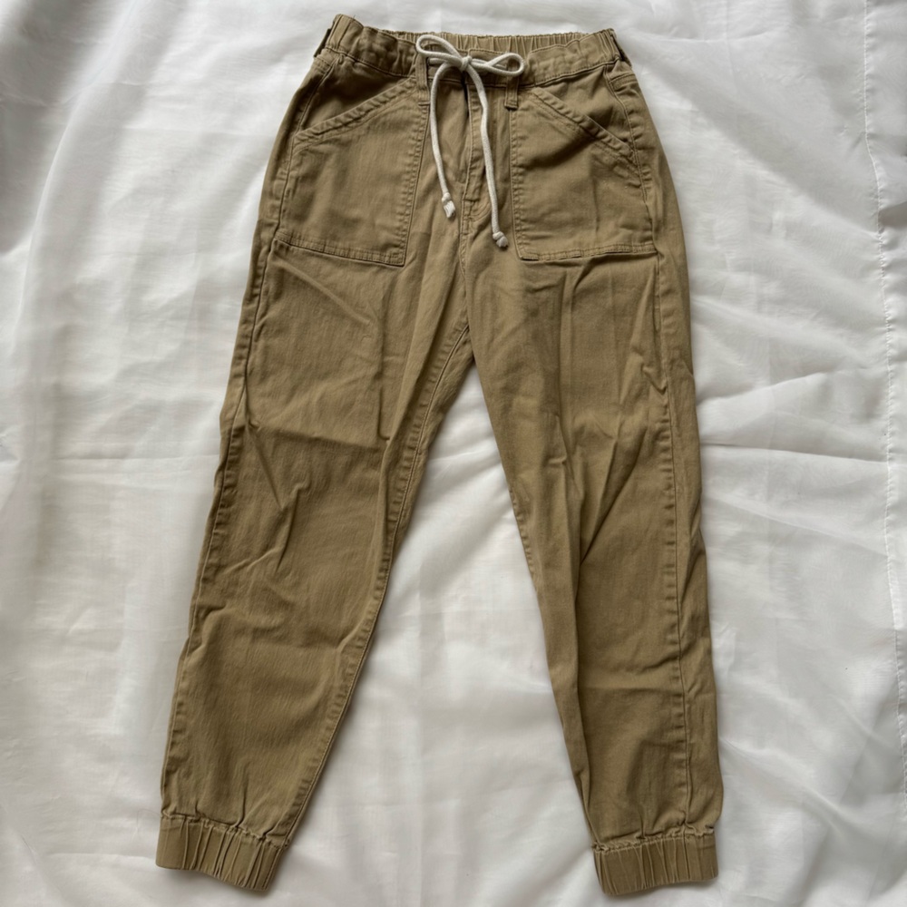 Women’s Tan Jogger Pants